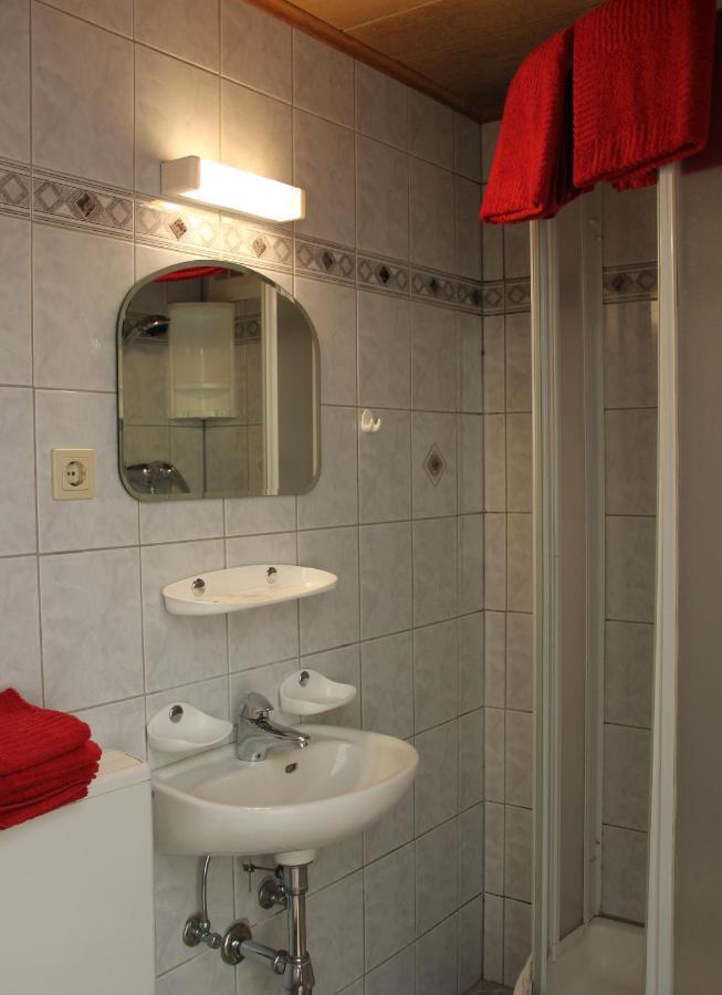 Gasthof-Pension Reidnwirt Baldramsdorf Стая снимка